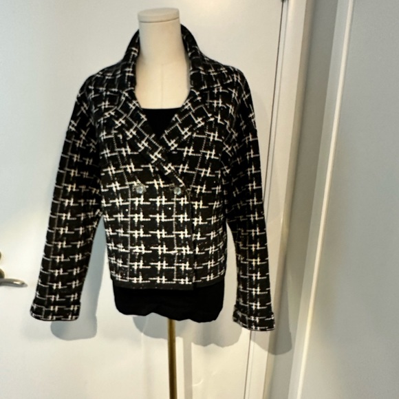 Zara Cropped Sweater jacket with metallic thread and ornate buttons - Picture 3 of 5
